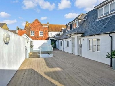 Flat to rent in Foundry Passage, Lewes BN7