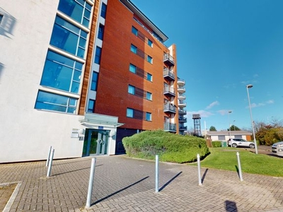 Flat to rent in Galleon Way, Cardiff Bay, Cardiff CF10