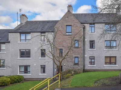 Flat to rent in Goosecroft, Forfar, Angus DD8