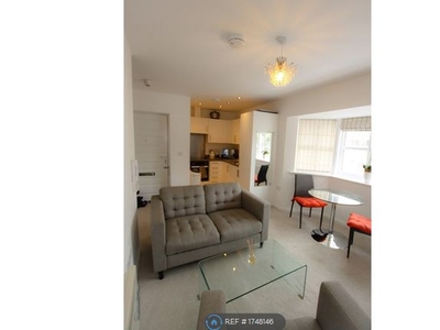 Flat to rent in Llys Adda, Bangor LL57