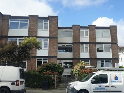 Flat to rent in Lockyer Street, Plymouth PL1