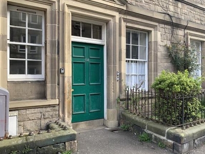 Flat to rent in Lorne Street, Edinburgh EH6