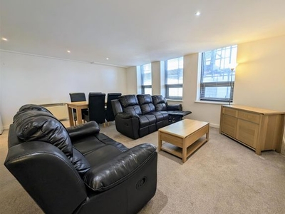 Flat to rent in Pall Mall, Liverpool L3