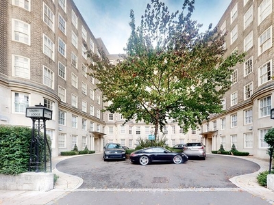 Flat to rent in South Lodge, Circus Road, London NW8