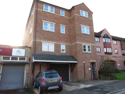 Flat to rent in South Street, Yeovil BA20