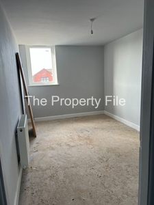 Flat to rent in Sutherland Street, Manchester M27