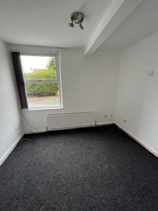 Flat to rent in West Street, Congleton CW12