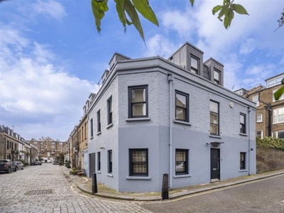 Mews house for sale in Pindock Mews, London W9