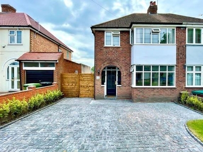 Property to rent in Deyncourt Road, Wednesfield, Wolverhampton WV10