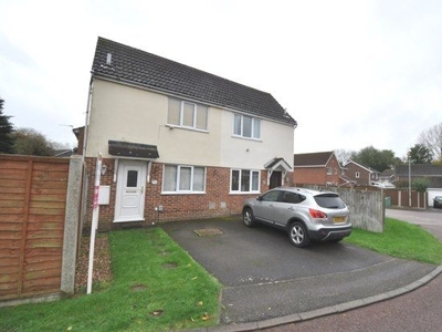 Property to rent in Fishers Close, Northampton NN3