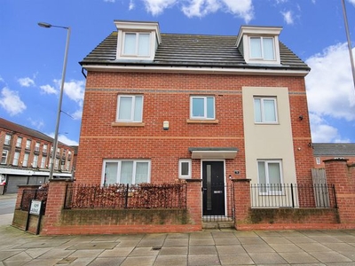 Property to rent in Kemp Avenue, Liverpool L5