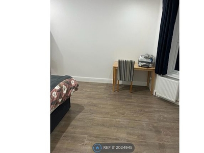 Room to rent in Glaston Road, Boscombe BH1