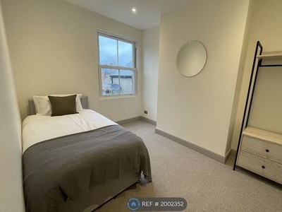 Room to rent in Oatlands Road, Oxford OX2