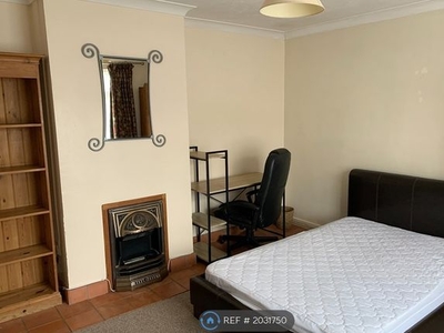 Room to rent in Tormarton Crescent, Bristol BS10