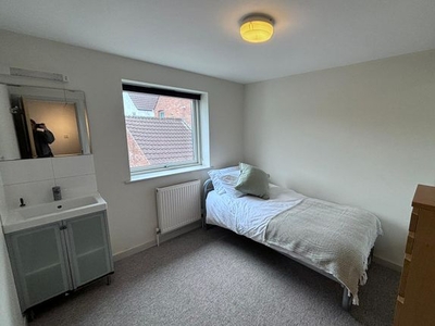 Room to rent in West Hendford, Yeovil BA20
