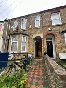 Semi-detached house to rent in Bullingdon Road, Oxford OX4