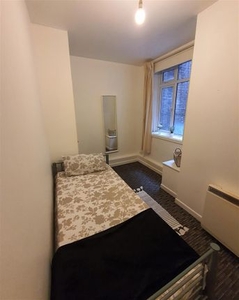 Shared accommodation to rent in The Chambers, Bournemouth BH1