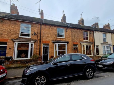 Terraced house to rent in Albemarle Road, Taunton TA1