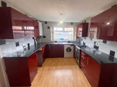 Terraced house to rent in Bank Lane, Salford M6
