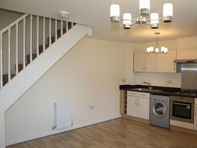 Terraced house to rent in Becketts Close, Grantham, Lincolnshire NG31