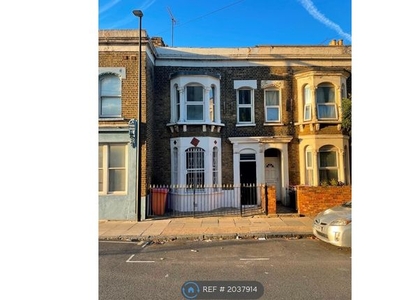Terraced house to rent in Bow Common Lane, London E3