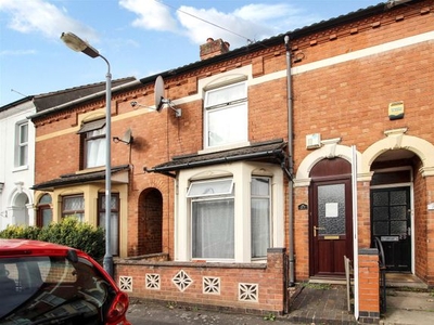 Terraced house to rent in George Street, Rugby CV21