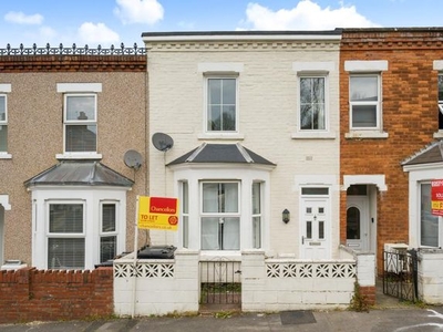 Terraced house to rent in Shelley Street, Old Town SN1