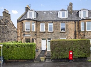 2 bed lower flat for sale in Leith Links