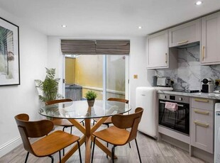 2 bedroom apartment to rent London, W11 3EG