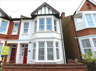 2 bedroom apartment to rent Southend-on-sea, SS0 9TQ
