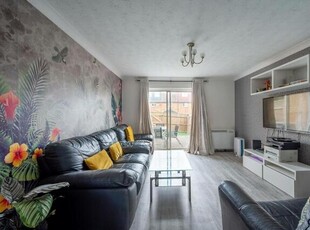 2 Bedroom Terraced House For Rent In South Wimbledon, London
