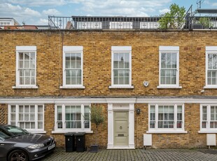 3 bedroom property for sale in Kensington Park Mews, LONDON, W11