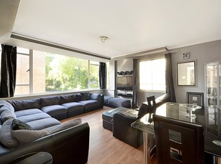 3 bedroom property for sale in Stanhope Gardens, LONDON, SW7