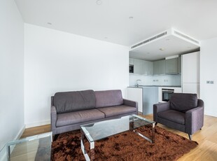 3 bedroom property to let in 103a Camley Street London N1C