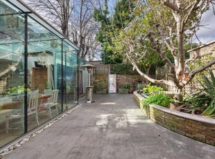 3 Bedroom Semi-detached House For Sale In St Johns Wood, London