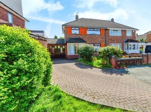 3 Bedroom Semi-detached House For Sale In Willenhall, West Midlands