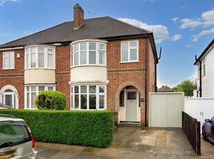 3 bedroom semi-detached house for sale Leicester, LE2 6GS