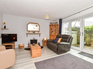3 Bedroom Terraced House For Sale In Kennington, Ashford