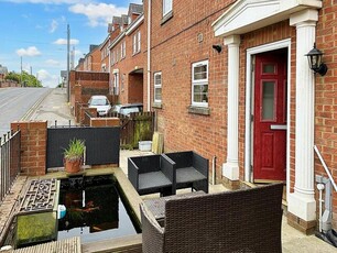 3 Bedroom Town House For Sale In Stanley, Durham