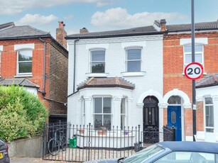 4 Bedroom Semi-detached House For Sale In London