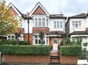 5 bedroom property to let in Kirkstall Road London SW2