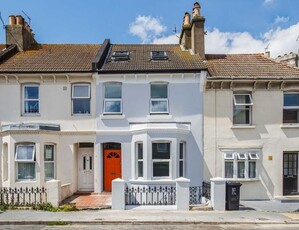 6 bedroom terraced house to rent Brighton, BN2 9XL