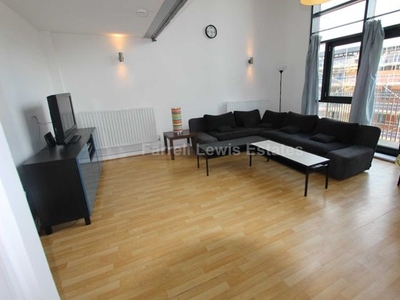 2 bedroom apartment to rent London, W3 7UN