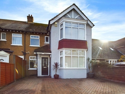 3 bedroom end of terrace house for sale in Rugby Road, Worthing, BN11