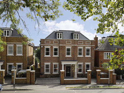 6 bedroom property for sale in Cottenham Park Road, London, SW20