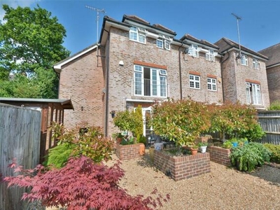 3 Bedroom End Of Terrace House For Sale In Storrington, Pulborough