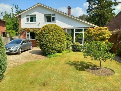 4 Bedroom Detached House For Sale In Hermitage, Thatcham