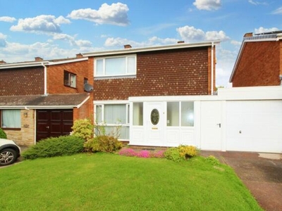 4 Bedroom Link Detached House For Sale In Walsall