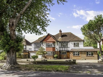 5 Bedroom Detached House For Rent In Cheam