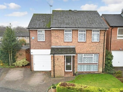 5 Bedroom Detached House For Sale In Pound Hill, Crawley